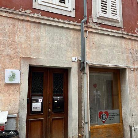 La Tana Di Alice Apartment Múggia Екстериор снимка